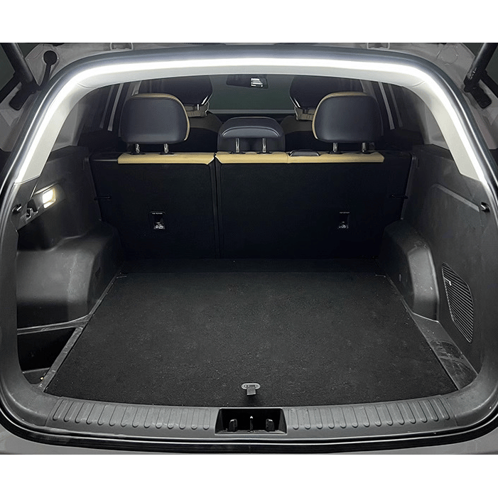 Dynamiczna listwa LED do bagażnika z efektem płynięcia